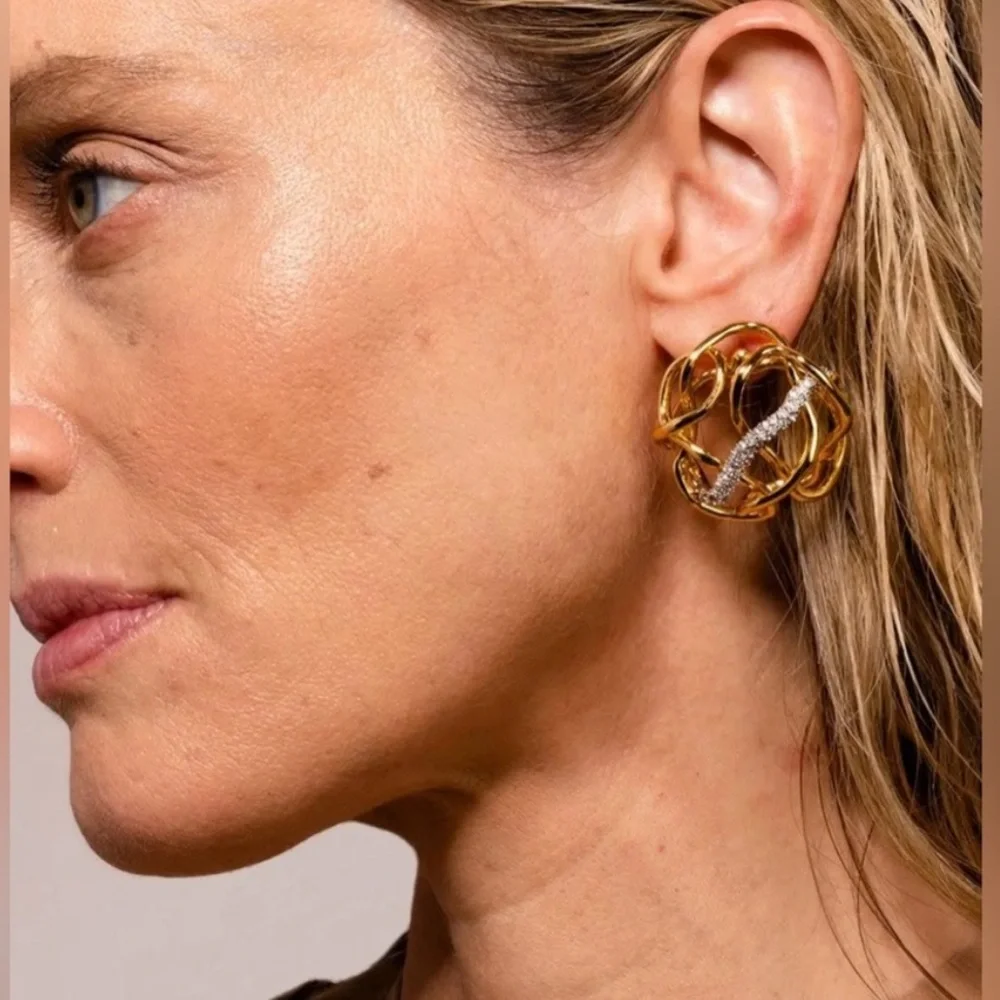 Alexis Bittar • Solanales Twisted Button Earrings